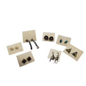 🔷️7 Piece Assorted Earrings Set 5 Studs 2 Longer Dangle